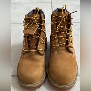 EUC boys timberland boots